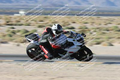 media/Oct-26-2025-Race Pace (Sun) [[c1447ca738]]/Verified/1-Turn 9 Inside (930am)/